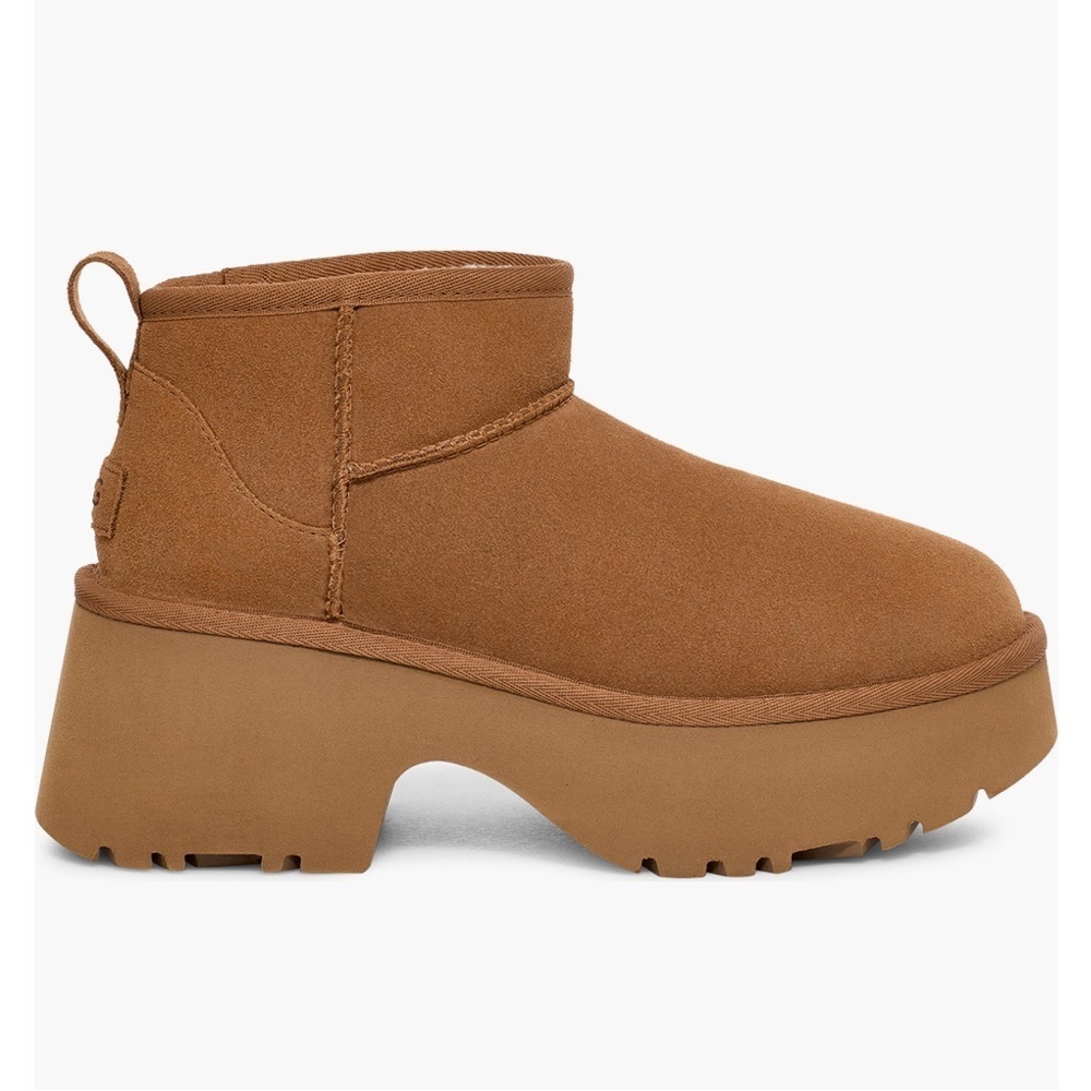 UGG®
Classic Ultra Mini New Heights Platform Boot - Picture 3 of 11